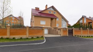 House B-104653, Kyrykova, Lisnyky - Photo 1